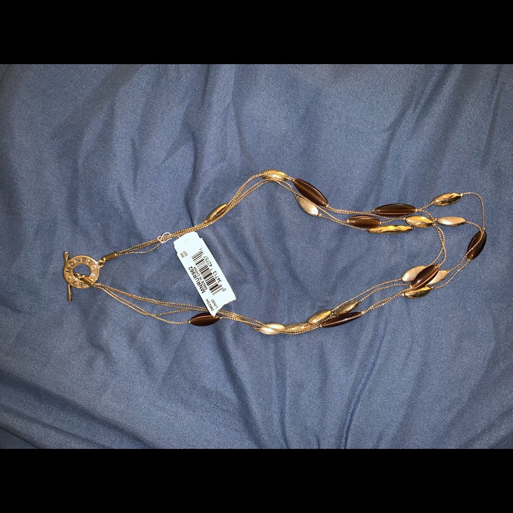Monet necklace